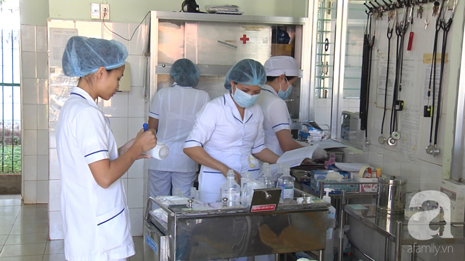 Mang thai 3 tháng, người phụ nữ nghẹn ngào phát hiện nhiễm HIV từ... chồng, may mắn bé trai sinh ra không nhiễm bệnh - Ảnh 9. Mang thai 3 tháng, người phụ nữ nghẹn ngào phát hiện nhiễm HIV từ... chồng, may mắn bé trai sinh ra không nhiễm bệnh - Ảnh 9.