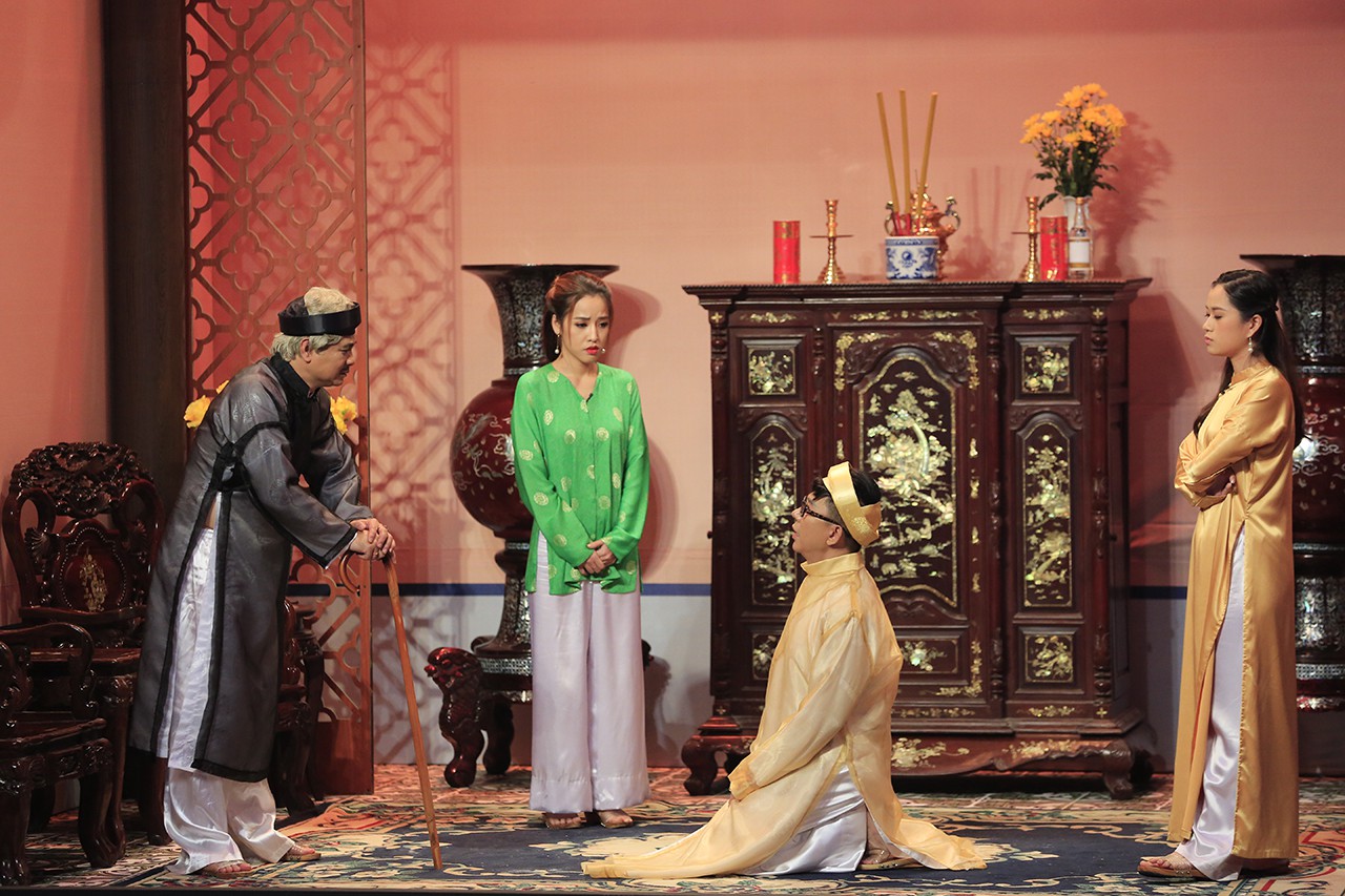 Lợi dụng cơ hội để trả thù, Yaya Trương Nhi tát Trường Giang sấp mặt - Ảnh 10. Lợi dụng cơ hội để trả thù, Yaya Trương Nhi tát Trường Giang sấp mặt - Ảnh 10.