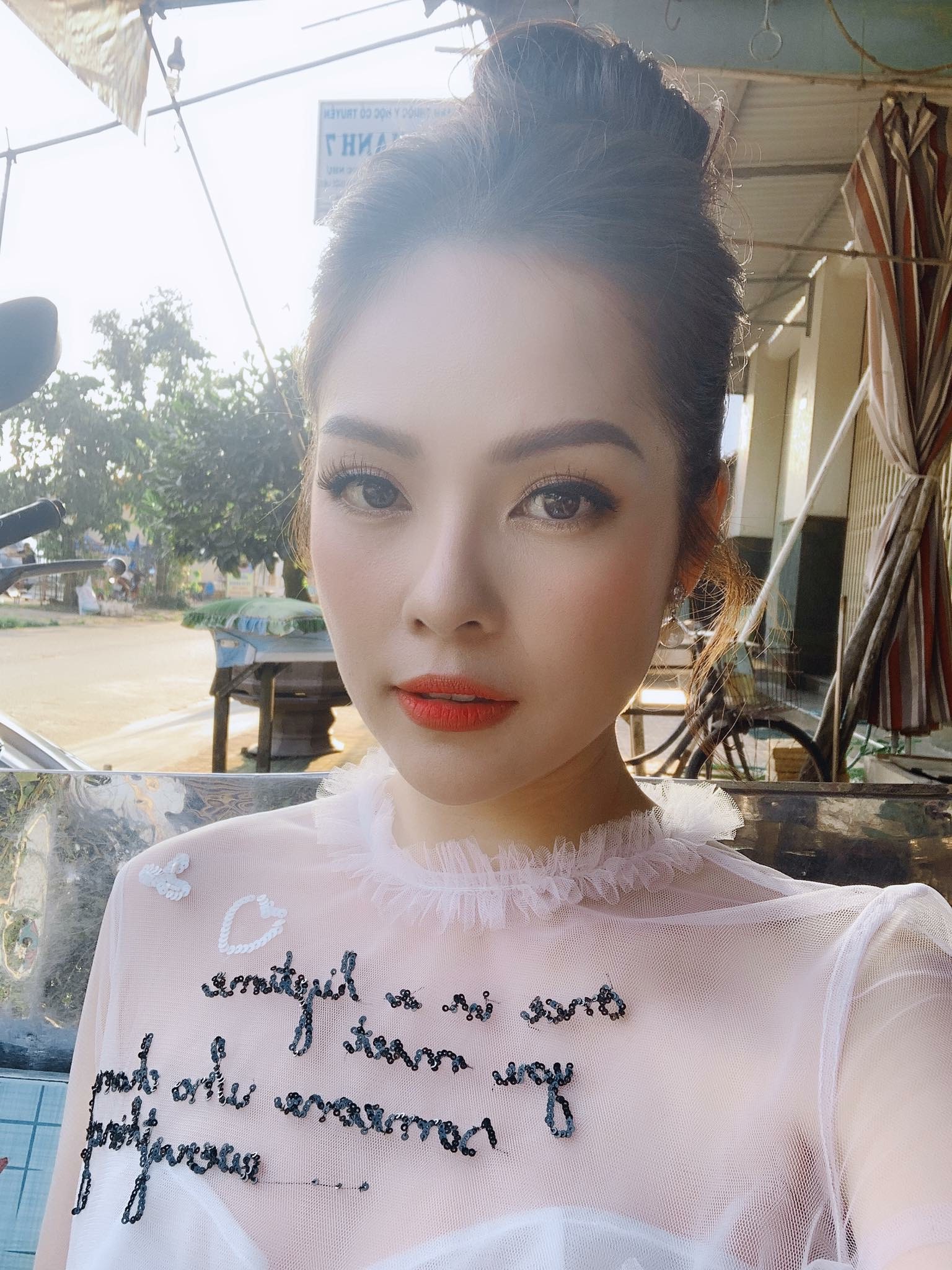 Soi nhất cử nhất động của sao Việt (29/11) - Ảnh 7. Soi nhất cử nhất động của sao Việt (29/11) - Ảnh 7.