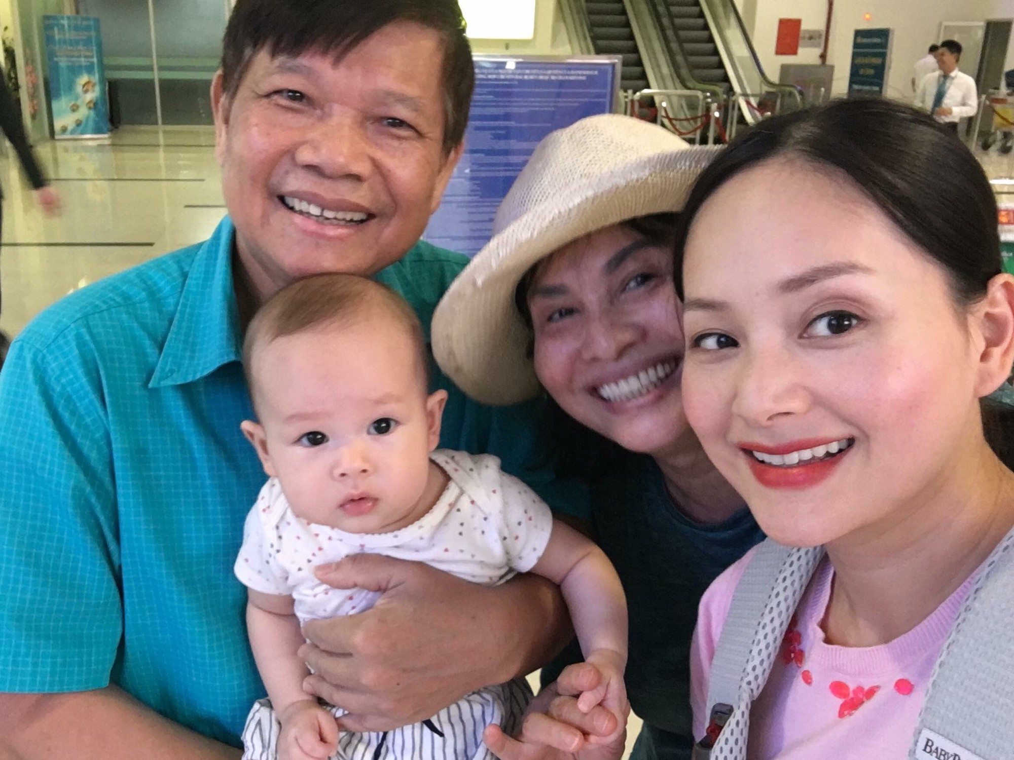 Soi nhất cử nhất động của sao Việt (29/11) - Ảnh 9. Soi nhất cử nhất động của sao Việt (29/11) - Ảnh 9.