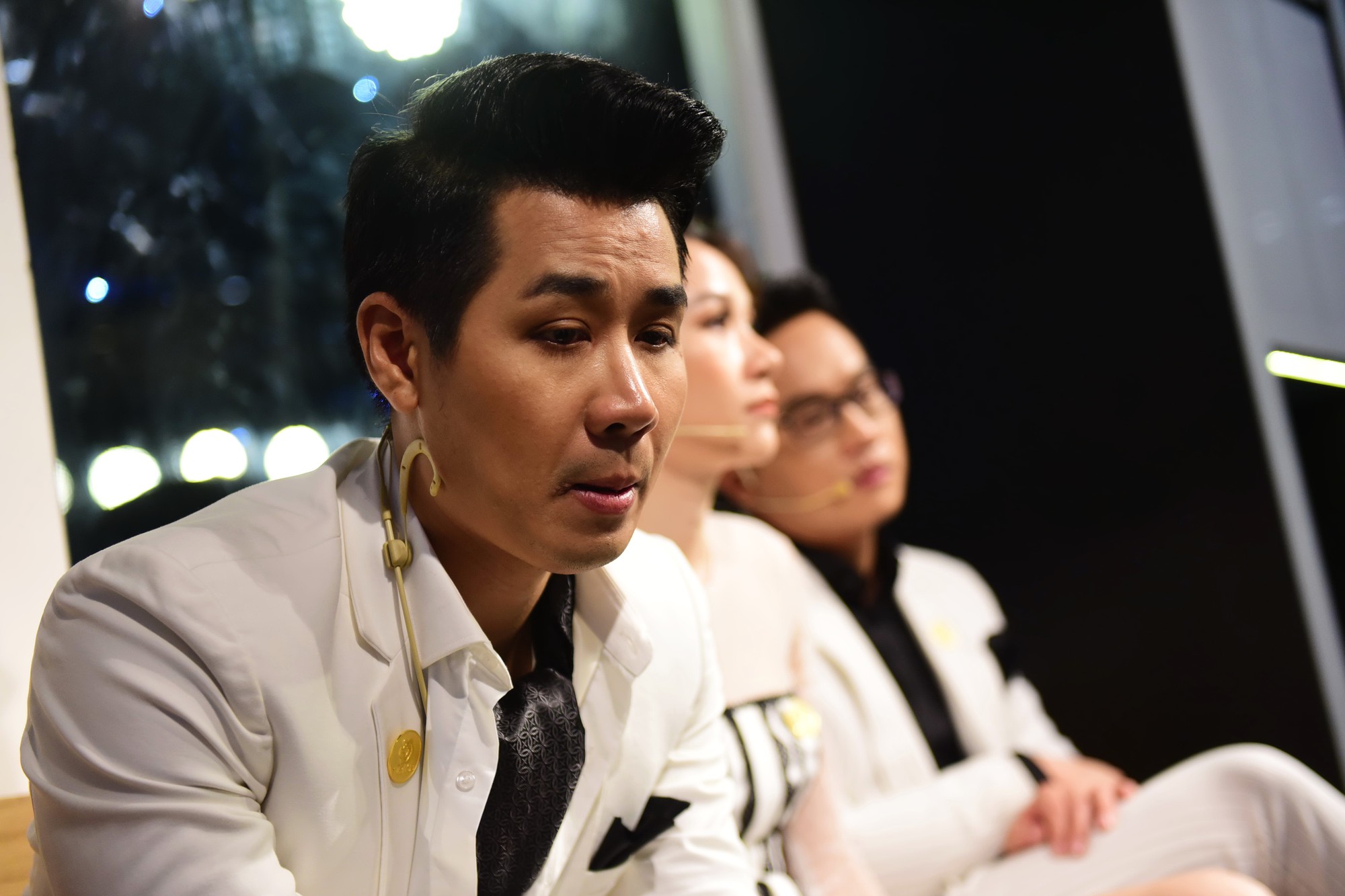 Nguyên Khang 2 lần xúc động đến rơi nước mắt trên truyền hình - Ảnh 2. Nguyên Khang 2 lần xúc động đến rơi nước mắt trên truyền hình - Ảnh 2.