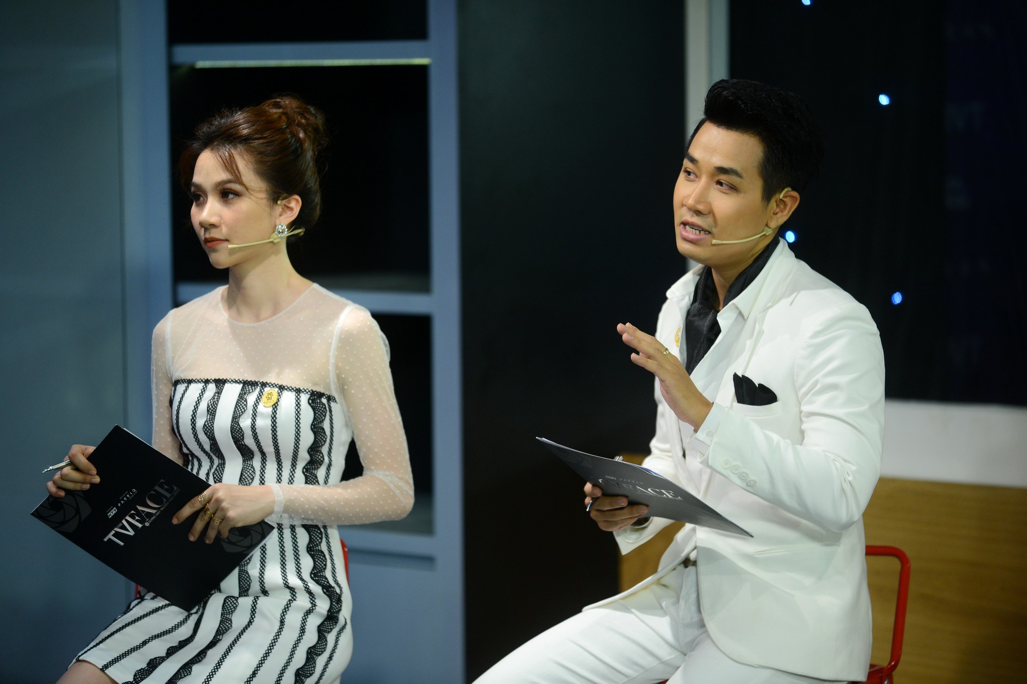 Nguyên Khang 2 lần xúc động đến rơi nước mắt trên truyền hình - Ảnh 4. Nguyên Khang 2 lần xúc động đến rơi nước mắt trên truyền hình - Ảnh 4.