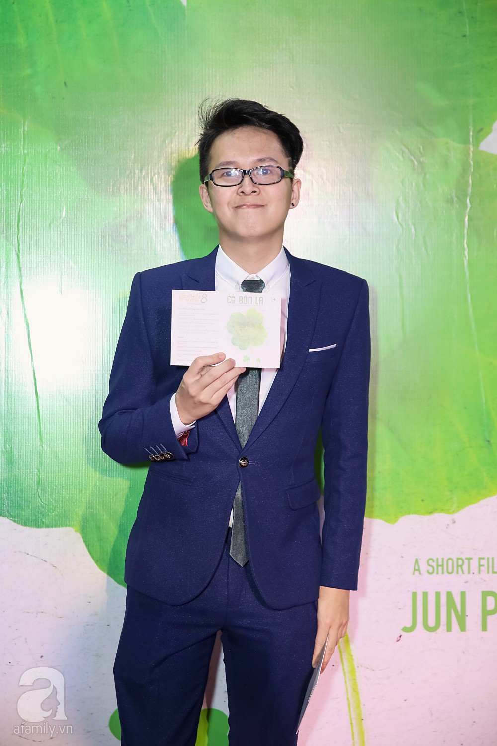 Ninh Dương Lan Ngọc thân thiết ôm eo Jun Phạm trong tiệc từ thiện của Ngô Thanh Vân - Ảnh 13. Ninh Dương Lan Ngọc thân thiết ôm eo Jun Phạm trong tiệc từ thiện của Ngô Thanh Vân - Ảnh 13.