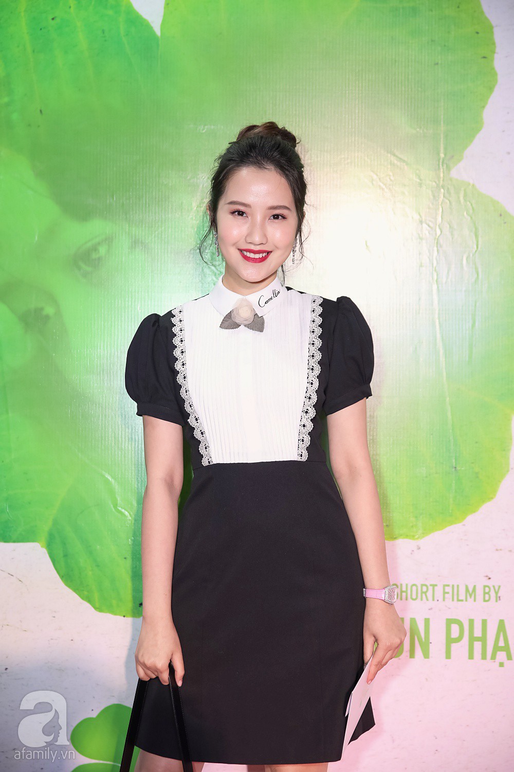 Ninh Dương Lan Ngọc thân thiết ôm eo Jun Phạm trong tiệc từ thiện của Ngô Thanh Vân - Ảnh 15. Ninh Dương Lan Ngọc thân thiết ôm eo Jun Phạm trong tiệc từ thiện của Ngô Thanh Vân - Ảnh 15.