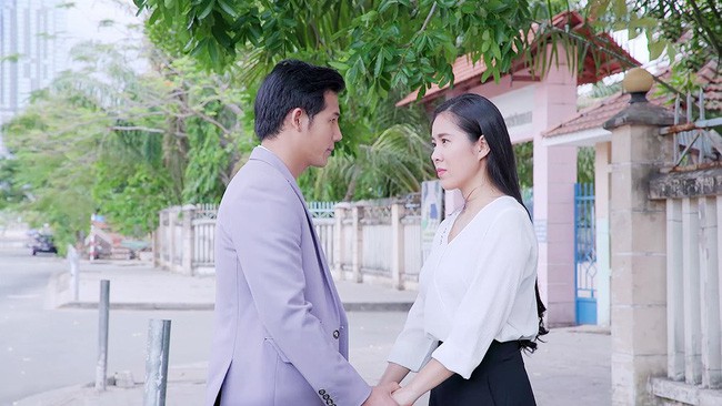 Gạo nếp gạo tẻ: Nghi vấn C&ocirc;ng v&agrave; Hương về b&ecirc;n nhau sau khi trải qua kiếp nạn, kh&aacute;n giả la &oacute; đ&ograve;i tẩy chay - Ảnh 2.