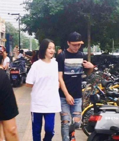 Trịnh Sảng bị bắt gặp đi xem nh&agrave; mới, nghi vấn sắp kết h&ocirc;n với bạn trai CEO gi&agrave;u c&oacute; - Ảnh 9.