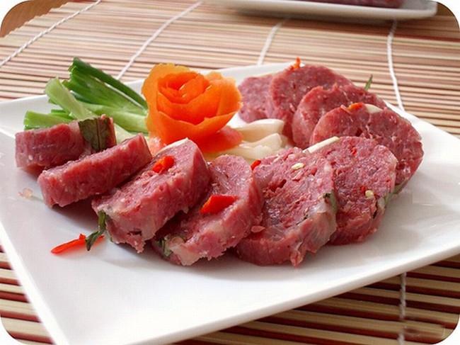 Đâu chỉ riêng thịt lợn gạo, những kiểu ăn uống này cũng dễ khiến bạn bị cả búi sán làm tổ trong người! - Ảnh 4.