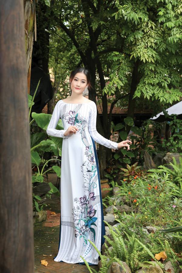 Thái Tuấn đưa tính năng vải kháng khuẩn vào BST “Mỹ - Thực – Dược” - Ảnh 3. Thái Tuấn đưa tính năng vải kháng khuẩn vào BST “Mỹ - Thực – Dược” - Ảnh 3.