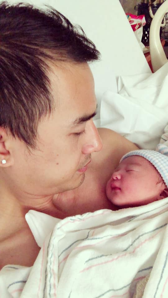 Con trai tr&ograve;n 4 th&aacute;ng tuổi, Th&uacute;y Diễm h&agrave;o hứng rủ Lương Thế Th&agrave;nh l&agrave;m đứa nữa - Ảnh 2.