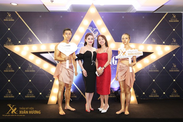 Trẻ ra 10 tuổi trong vòng 60 phút: chuyện có thật vừa được kiểm chứng với làn da bắt đầu lão hóa của MC Thanh Vân - Ảnh 8. Trẻ ra 10 tuổi trong vòng 60 phút: chuyện có thật vừa được kiểm chứng với làn da bắt đầu lão hóa của MC Thanh Vân - Ảnh 8.