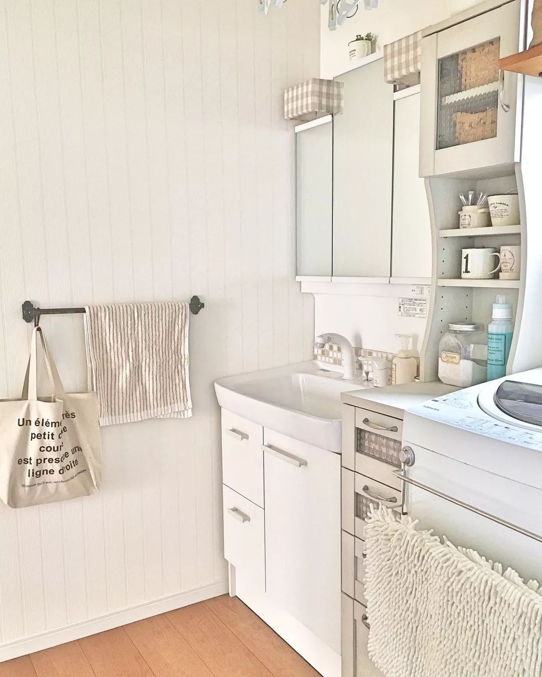 Học cách lưu trữ giống như bà nội trợ Nhật dưới đây để giúp nhà rộng ra cả 10m² - Ảnh 33. Học cách lưu trữ giống như bà nội trợ Nhật dưới đây để giúp nhà rộng ra cả 10m² - Ảnh 33.