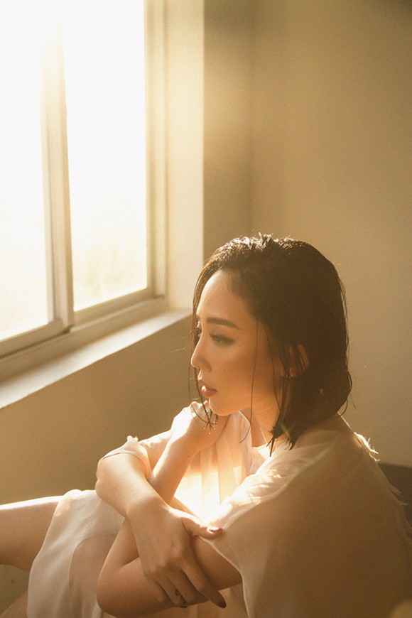 T&oacute;c Ti&ecirc;n khiến fan bất an v&igrave; d&ograve;ng trạng th&aacute;i đầy lo lắng tr&ecirc;n trang c&aacute; nh&acirc;n - Ảnh 3.