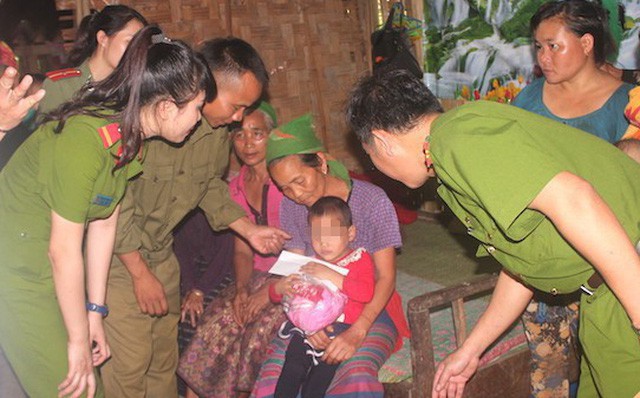 Mua b&aacute;n người, mua b&aacute;n cả b&agrave;o thai sang Trung Quốc với gi&aacute; h&agrave;ng chục triệu đồng - Ảnh 1.