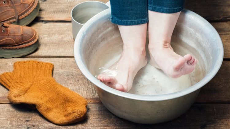 Người phụ nữ đột tử sau 5 phút ngâm chân với nước nóng, thói quen vào mùa đông này phải điều chỉnh sao cho đúng? - Ảnh 3. Người phụ nữ đột tử sau 5 phút ngâm chân với nước nóng, thói quen vào mùa đông này phải điều chỉnh sao cho đúng? - Ảnh 3.