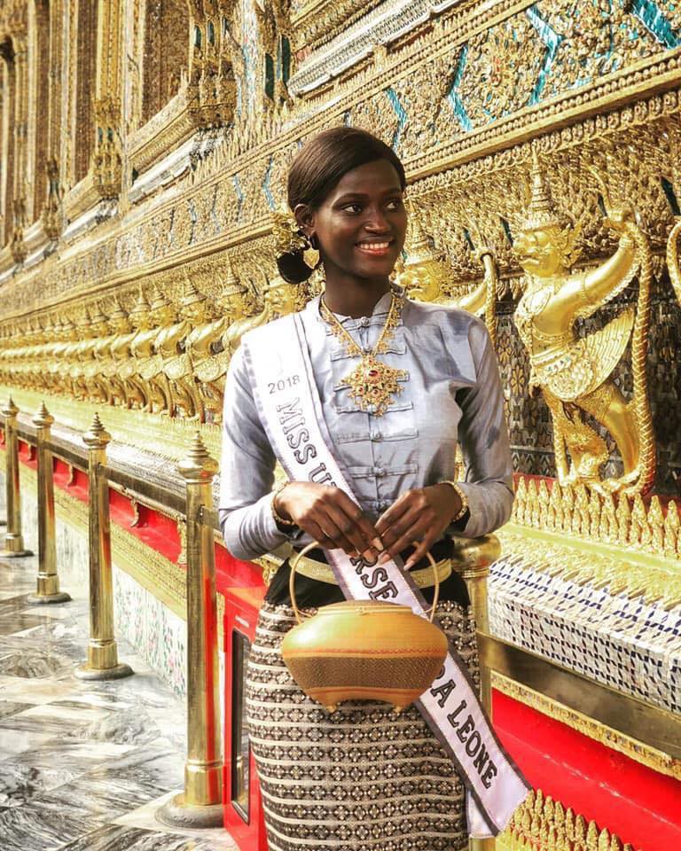 Câu chuyện cảm động về thí sinh Miss Universe 2018: Dự thi muộn vì quá nghèo, nhưng nhận cái kết ấm lòng từ người dân Thái - Ảnh 5. Câu chuyện cảm động về thí sinh Miss Universe 2018: Dự thi muộn vì quá nghèo, nhưng nhận cái kết ấm lòng từ người dân Thái - Ảnh 5.