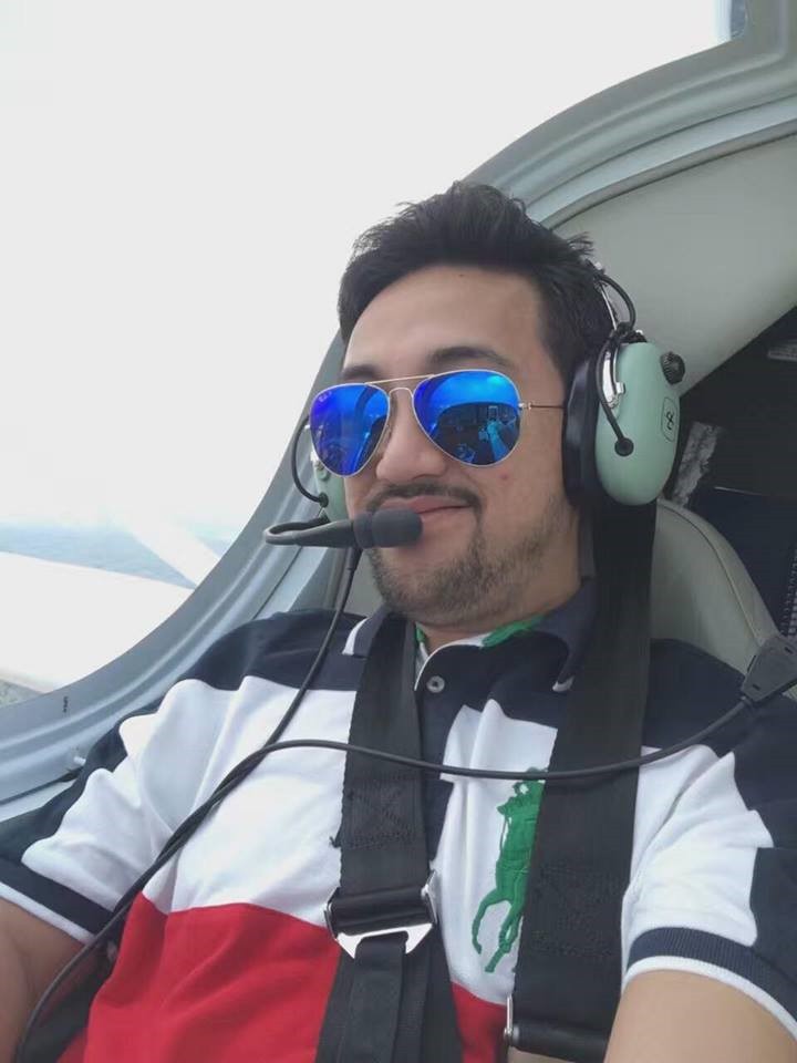 Cô gái Việt bạo gan từ chối thái tử Malaysia nói về mối quan hệ trên tình bạn, dưới tình yêu là có thật - Ảnh 2. Cô gái Việt bạo gan từ chối thái tử Malaysia nói về mối quan hệ trên tình bạn, dưới tình yêu là có thật - Ảnh 2.