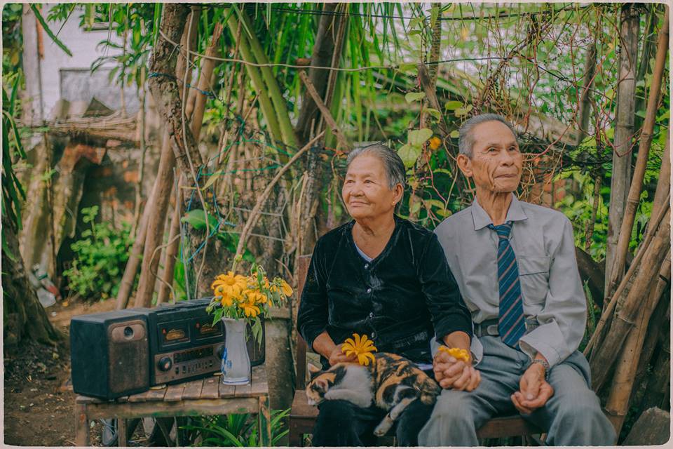 U80 thời chỉ có chiếc radio mà khiến u đôi mươi hờn ghen vì yêu ngọt hơn mật - Ảnh 7. U80 thời chỉ có chiếc radio mà khiến u đôi mươi hờn ghen vì yêu ngọt hơn mật - Ảnh 7.