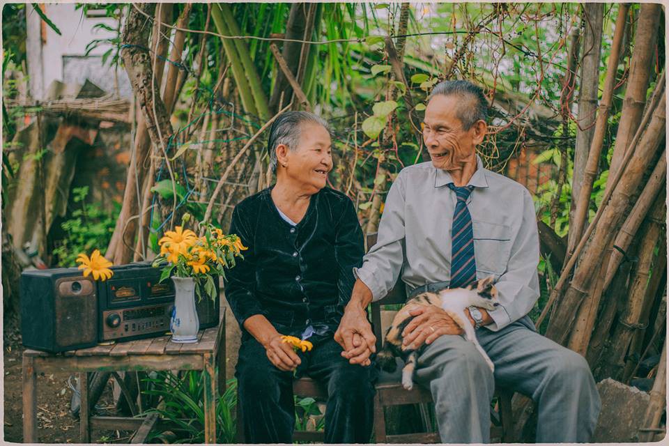 U80 thời chỉ có chiếc radio mà khiến u đôi mươi hờn ghen vì yêu ngọt hơn mật - Ảnh 8. U80 thời chỉ có chiếc radio mà khiến u đôi mươi hờn ghen vì yêu ngọt hơn mật - Ảnh 8.