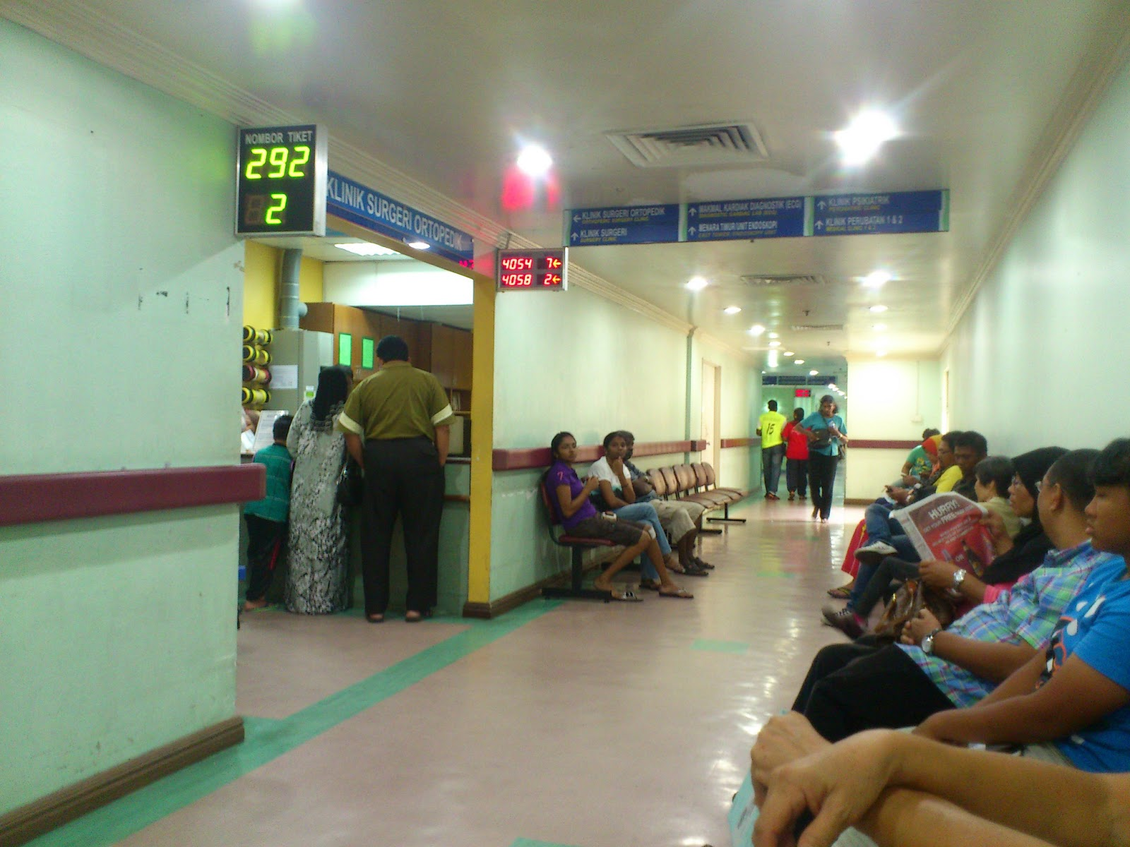 4 nơi tưởng rằng không đáng lo ngại nhưng lại có ảnh hưởng xấu đến trẻ con, bố mẹ nên hạn chế đưa đến - Ảnh 1. 4 nơi tưởng rằng không đáng lo ngại nhưng lại có ảnh hưởng xấu đến trẻ con, bố mẹ nên hạn chế đưa đến - Ảnh 1.