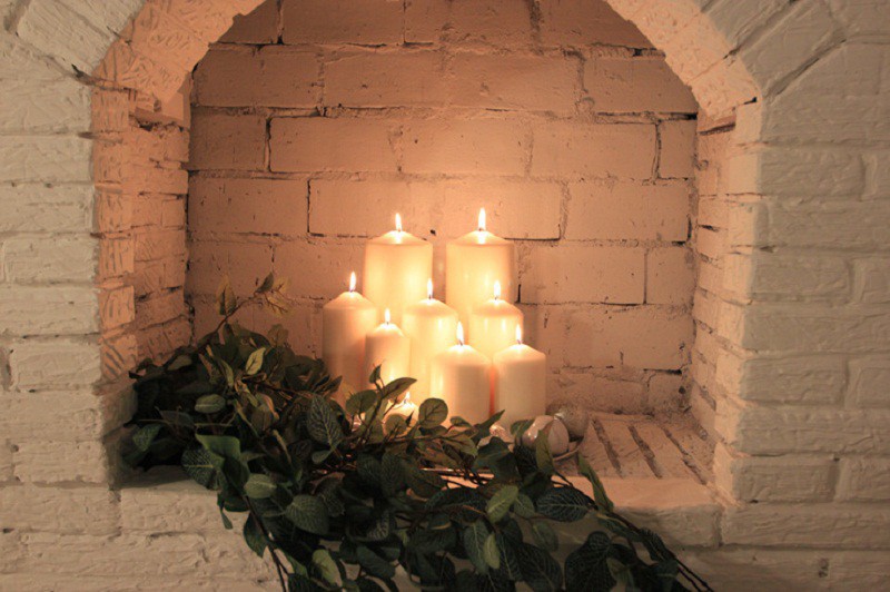 Ngỡ ngàng trước màn lột xác từ văn phòng tẻ nhạt sang phòng ngủ ấm áp, đậm màu không khí Giáng sinh - Ảnh 13. Ngỡ ngàng trước màn lột xác từ văn phòng tẻ nhạt sang phòng ngủ ấm áp, đậm màu không khí Giáng sinh - Ảnh 13.