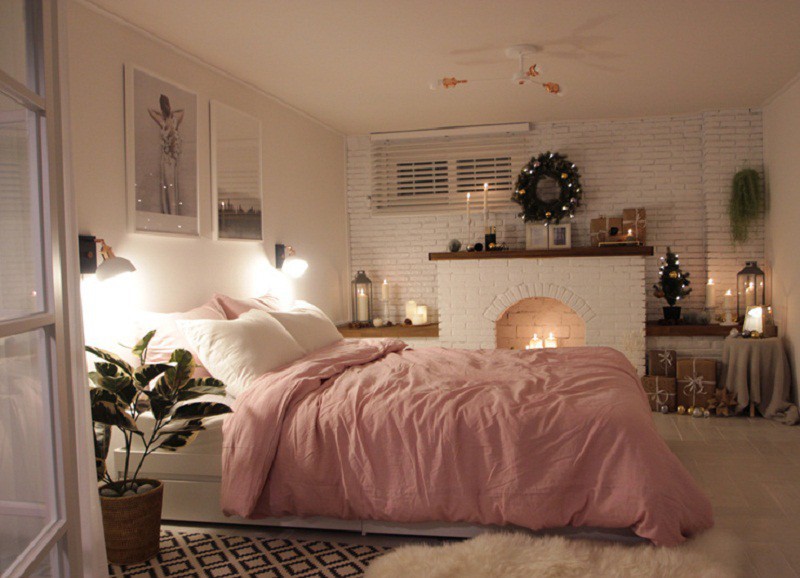 Ngỡ ngàng trước màn lột xác từ văn phòng tẻ nhạt sang phòng ngủ ấm áp, đậm màu không khí Giáng sinh - Ảnh 6. Ngỡ ngàng trước màn lột xác từ văn phòng tẻ nhạt sang phòng ngủ ấm áp, đậm màu không khí Giáng sinh - Ảnh 6.