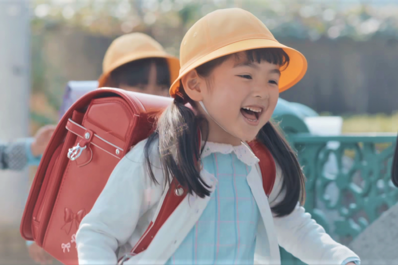 Trẻ con có những nỗi buồn không thể nói thành lời, hơn 90% các bậc phụ huynh biết đều cảm thấy hối hận vì không để ý - Ảnh 3. Trẻ con có những nỗi buồn không thể nói thành lời, hơn 90% các bậc phụ huynh biết đều cảm thấy hối hận vì không để ý - Ảnh 3.