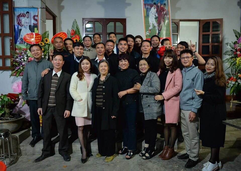 Mẹ cầu thủ Đức Huy gửi tâm thư khiến fans nữ đồng loại xin làm con dâu - Ảnh 4. Mẹ cầu thủ Đức Huy gửi tâm thư khiến fans nữ đồng loại xin làm con dâu - Ảnh 4.