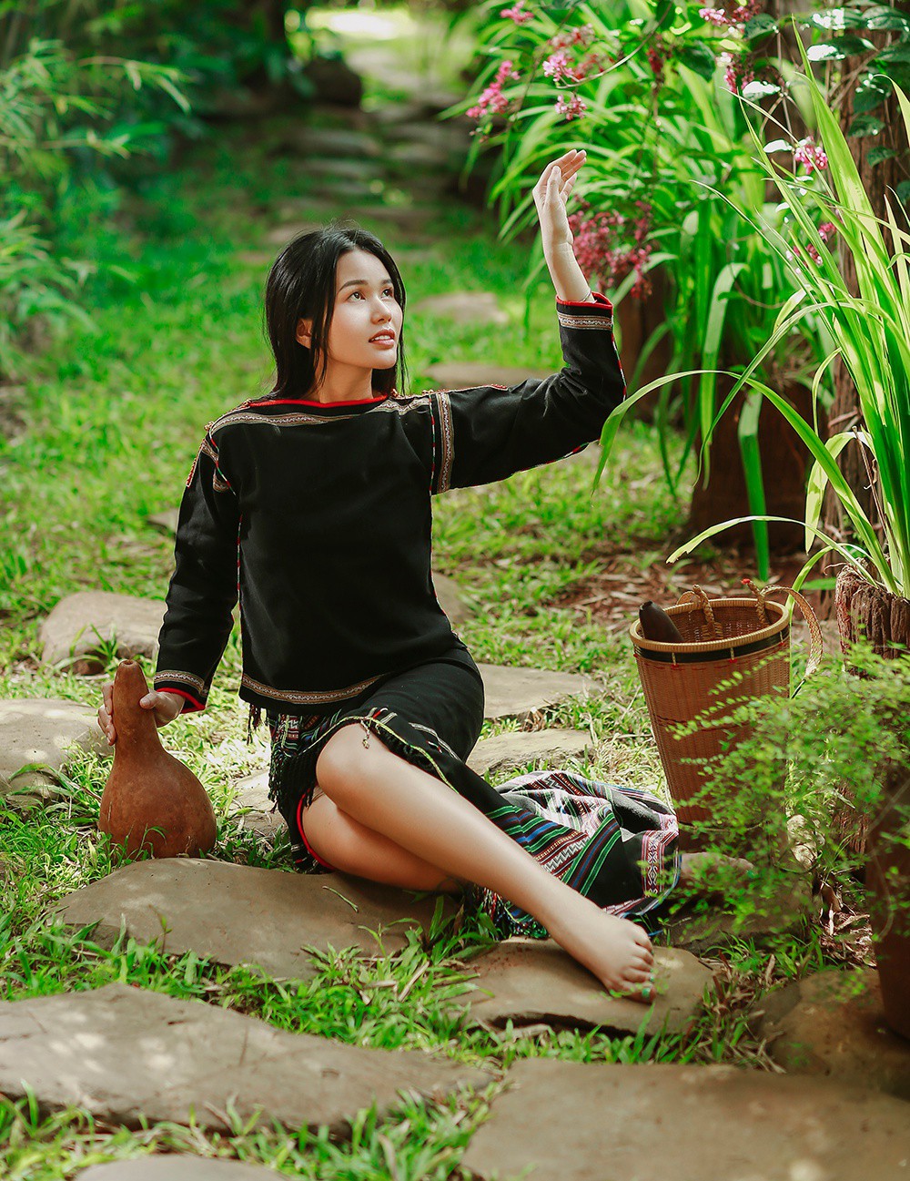 Cô nàng rắc rối bị ghét nhất The Face chia sẻ về mối quan hệ với HHen Niê - Ảnh 5. Cô nàng rắc rối bị ghét nhất The Face chia sẻ về mối quan hệ với HHen Niê - Ảnh 5.