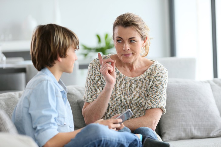 7 cách tuyệt vời mà bố mẹ thông thái dùng để ngăn con cư xử tệ với mọi người - Ảnh 4. 7 cách tuyệt vời mà bố mẹ thông thái dùng để ngăn con cư xử tệ với mọi người - Ảnh 4.