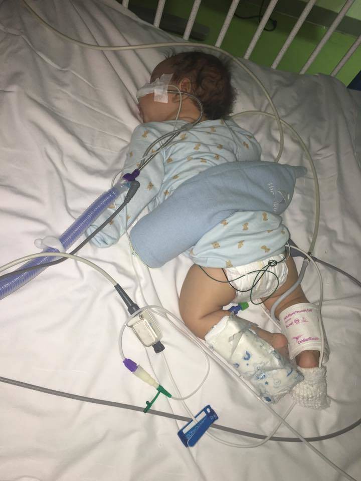 Bà mẹ ngàn lần hối tiếc vì đã để người ngoài thoải mái cưng nựng, ôm hôn con - Ảnh 3. Bà mẹ ngàn lần hối tiếc vì đã để người ngoài thoải mái cưng nựng, ôm hôn con - Ảnh 3.