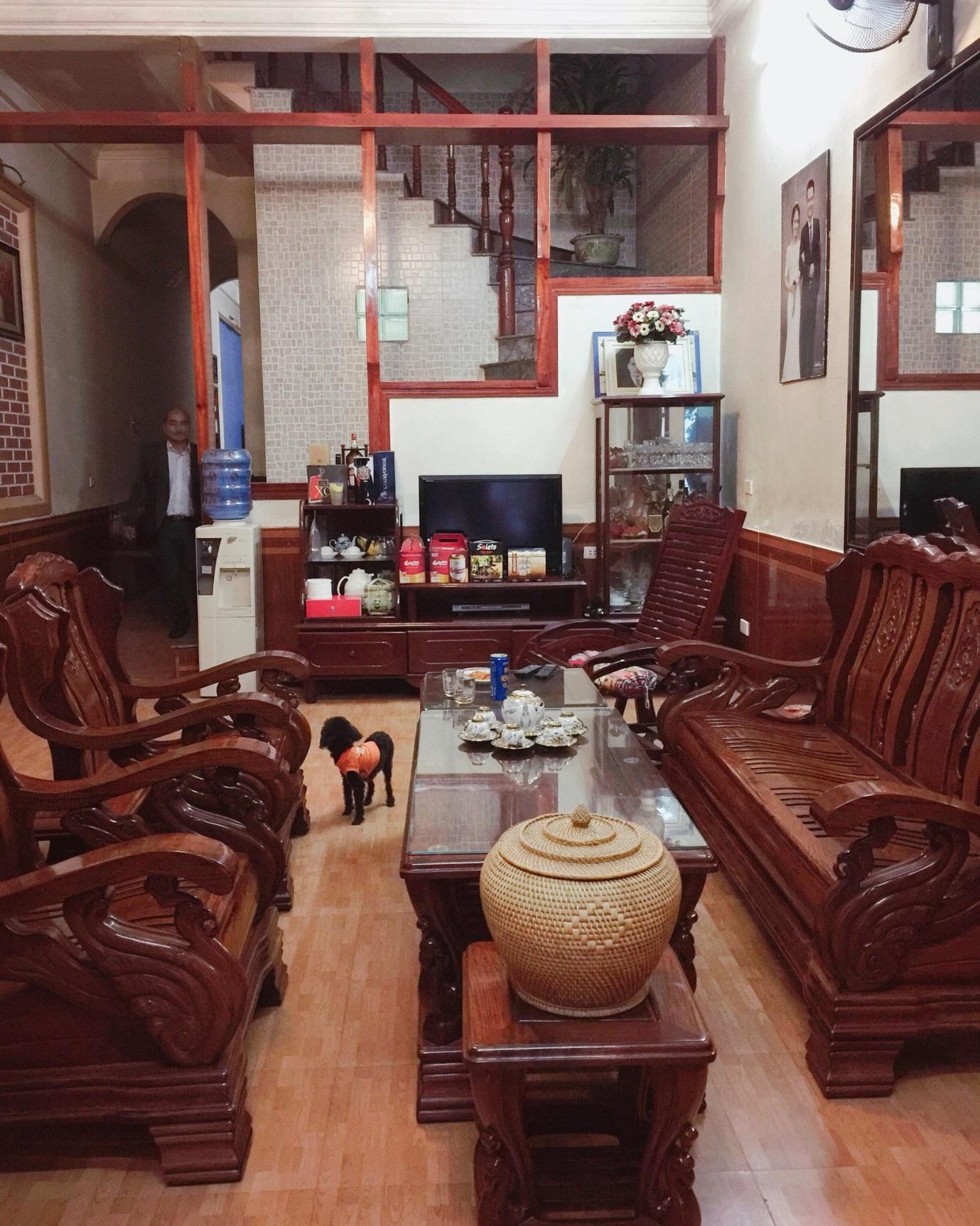 “Ba mẹ ơi xây nhà đi, nhà mình như ổ chuột…” - Ảnh 1. “Ba mẹ ơi xây nhà đi, nhà mình như ổ chuột…” - Ảnh 1.