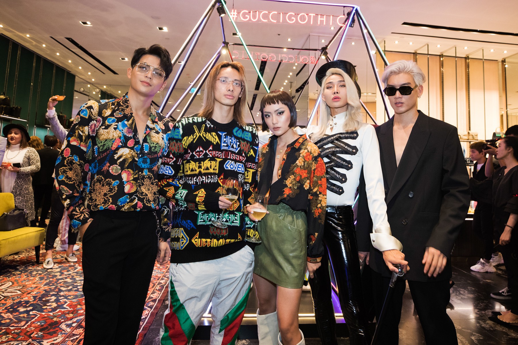 Mọi đôi bạn thân cũ đều hội tụ tại sự kiện Gucci: Kỳ Duyên đụng độ Jolie Nguyễn, Chi Pu tái ngộ Gil Lê - Ảnh 15. Mọi đôi bạn thân cũ đều hội tụ tại sự kiện Gucci: Kỳ Duyên đụng độ Jolie Nguyễn, Chi Pu tái ngộ Gil Lê - Ảnh 15.