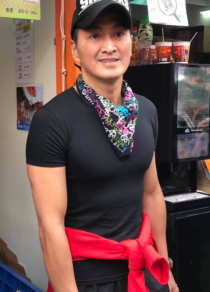 Đã 60 tuổi, Triển Chiêu Hà Gia Kính khiến chị em lóa mắt vì nhan sắc bất biến, càng ngày càng phong độ - Ảnh 3. Đã 60 tuổi, Triển Chiêu Hà Gia Kính khiến chị em lóa mắt vì nhan sắc bất biến, càng ngày càng phong độ - Ảnh 3.