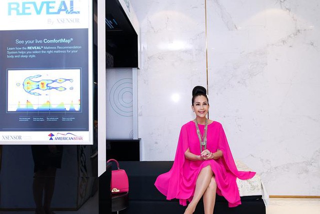 &ldquo;Người đẹp kh&ocirc;ng tuổi&rdquo; Diễm My g&acirc;y bất ngờ khi mua qu&agrave; tiền tỉ tặng chồng con nh&acirc;n dịp Gi&aacute;ng Sinh - Ảnh 5.