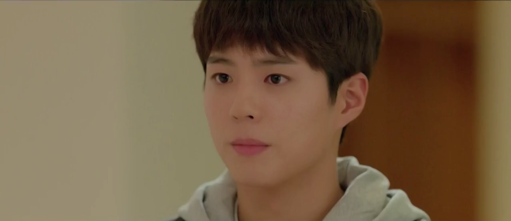 Mỗi khi thấy nhớ chị đại Song Hye Kyo, phi công trẻ Park Bo Gum sẽ làm điều ngây ngô này - Ảnh 4. Mỗi khi thấy nhớ chị đại Song Hye Kyo, phi công trẻ Park Bo Gum sẽ làm điều ngây ngô này - Ảnh 4.