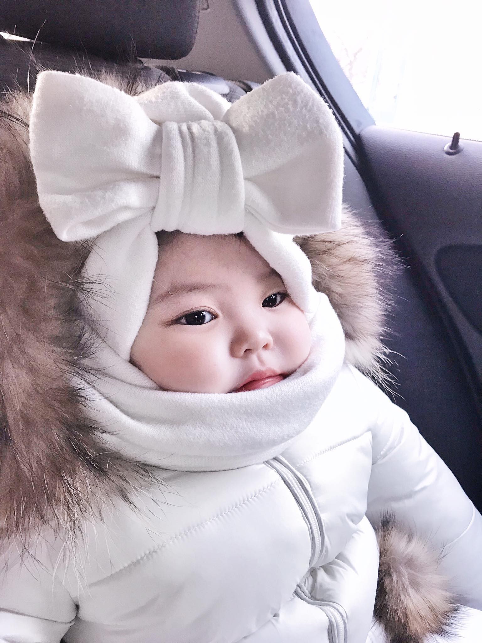 Cô bé Việt mặc kín mít như phi hành gia, chỉ hở đôi mắt tạo dáng chụp ảnh dưới cái lạnh -17 độ ở Nga khiến nhiều người bật cười - Ảnh 4. Cô bé Việt mặc kín mít như phi hành gia, chỉ hở đôi mắt tạo dáng chụp ảnh dưới cái lạnh -17 độ ở Nga khiến nhiều người bật cười - Ảnh 4.