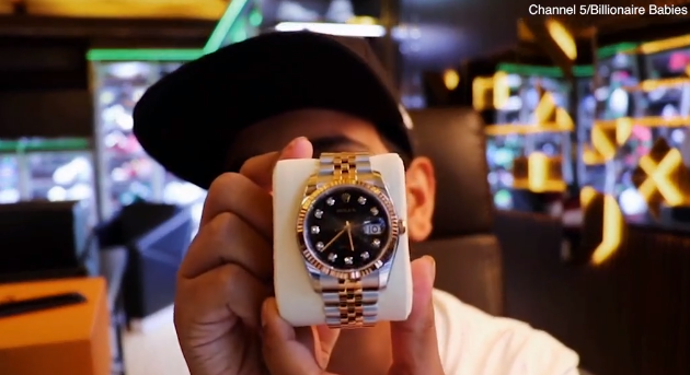 Hội rich kid Anh Quốc khoe qu&agrave; Gi&aacute;ng sinh sớm, to&agrave;n trang sức, h&agrave;ng hiệu tiền tỷ - Ảnh 11.