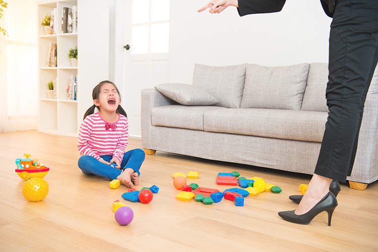 Mắng gì thì mắng, bố mẹ nhất định phải tránh những câu nói này bởi nó sẽ làm tổn thương con đấy! - Ảnh 2. Mắng gì thì mắng, bố mẹ nhất định phải tránh những câu nói này bởi nó sẽ làm tổn thương con đấy! - Ảnh 2.