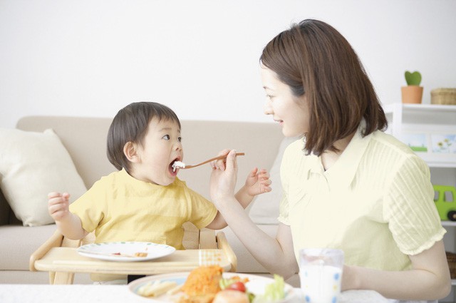 Giúp con ăn vui, ăn khoẻ - Ảnh 1. Giúp con ăn vui, ăn khoẻ - Ảnh 1.