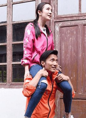 T&igrave;nh mới của Dương Mịch ch&iacute;nh l&agrave; Tạ Đ&igrave;nh Phong, cả hai sẽ c&ocirc;ng khai hẹn h&ograve; v&agrave;o năm sau? - Ảnh 3.