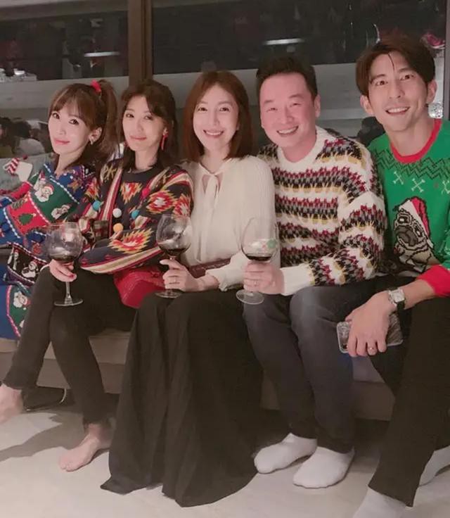 Sau 15 năm, cặp đ&ocirc;i Trương V&ocirc; Kỵ T&ocirc; Hữu Bằng v&agrave; Triệu Mẫn Giả Tịnh Văn vẫn sở hữu vẻ đẹp kh&ocirc;ng tuổi - Ảnh 9.