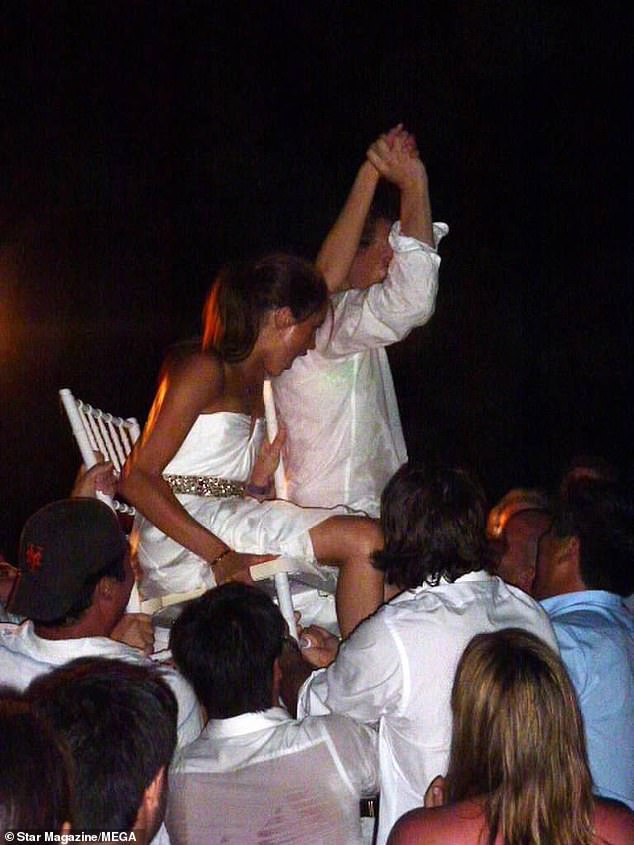 Sắp hết năm 2018, Meghan vẫn d&iacute;nh vận xui khi qu&aacute; khứ th&aacute;c loạn trong đ&aacute;m cưới đầu ti&ecirc;n bị đ&agrave;o bới - Ảnh 4.