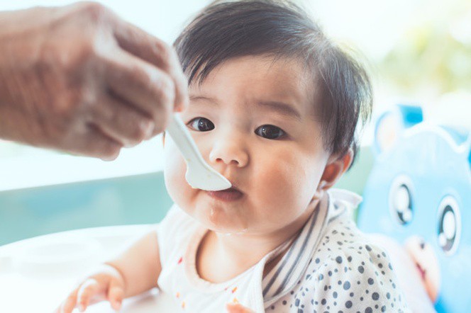 Những sai lầm tai hại của người lớn khi chăm sóc trẻ sơ sinh gây ra hậu quả khủng khiếp không thể ngờ được - Ảnh 6. Những sai lầm tai hại của người lớn khi chăm sóc trẻ sơ sinh gây ra hậu quả khủng khiếp không thể ngờ được - Ảnh 6.