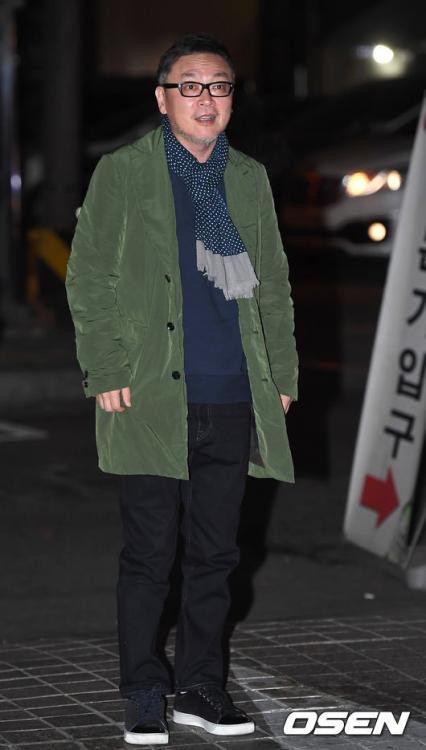 Park Shin Hye tạo kiểu t&oacute;c mới cực lạ lẫm thu h&uacute;t sự ch&uacute; &yacute; - Ảnh 11.