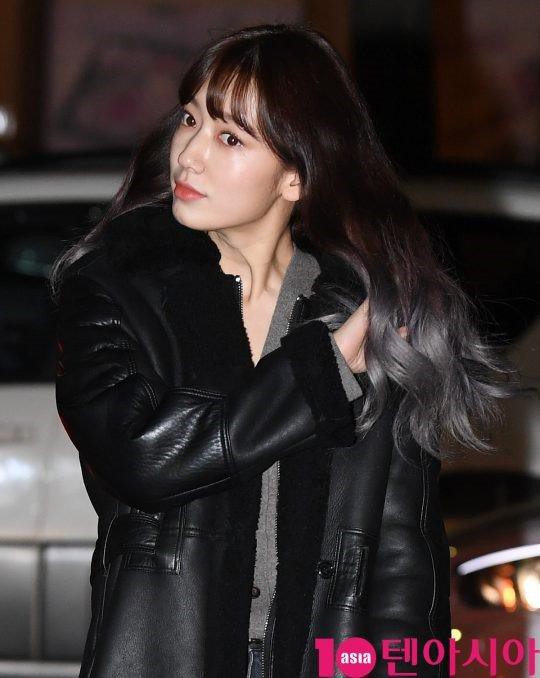 Park Shin Hye tạo kiểu t&oacute;c mới cực lạ lẫm thu h&uacute;t sự ch&uacute; &yacute; - Ảnh 1.