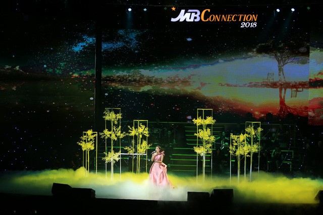 MB connection 2018: “Chuyển - Live concert” – đêm nhạc đẳng cấp tri ân khách hàng của MB - Ảnh 3.