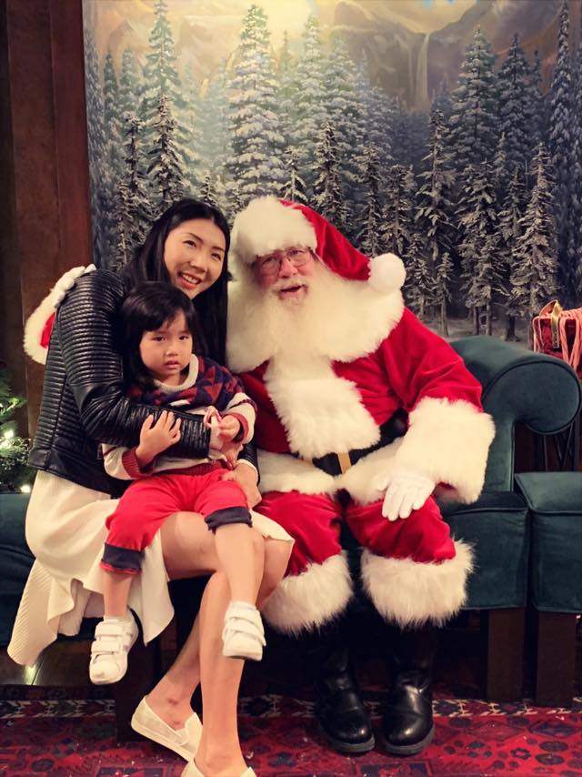 Soi nhất cử nhất động của sao Việt (6/12) - Ảnh 8.