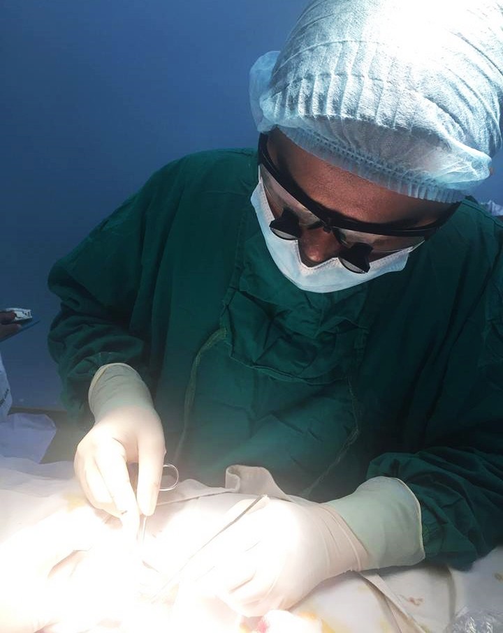 TP.HCM: Người đàn ông nhập viện vì tự cắt bao quy đầu - Ảnh 1. TP.HCM: Người đàn ông nhập viện vì tự cắt bao quy đầu - Ảnh 1.