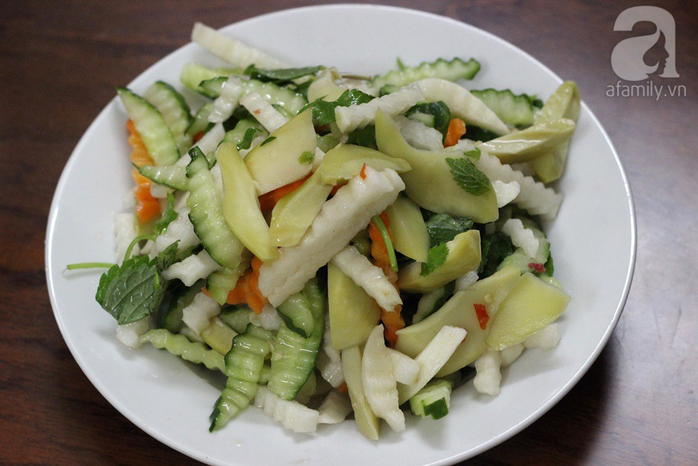 Nấu mâm cỗ tất niên thế này ai cũng phải khen tấm tắc! - Ảnh 3. Nấu mâm cỗ tất niên thế này ai cũng phải khen tấm tắc! - Ảnh 3.