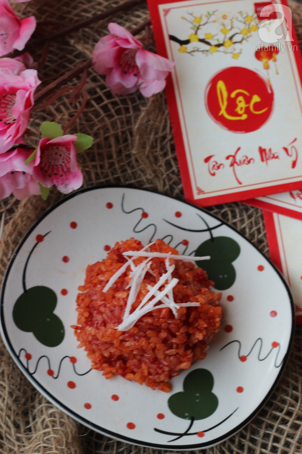Tận dụng xôi gấc làm bánh vừa ngon vừa đẹp - Ảnh 13. Tận dụng xôi gấc làm bánh vừa ngon vừa đẹp - Ảnh 13.